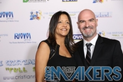 1046