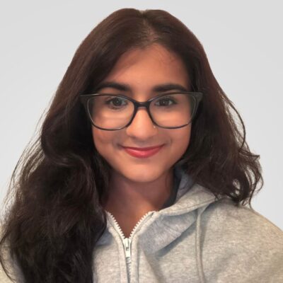 Picture of Zoya Saqib