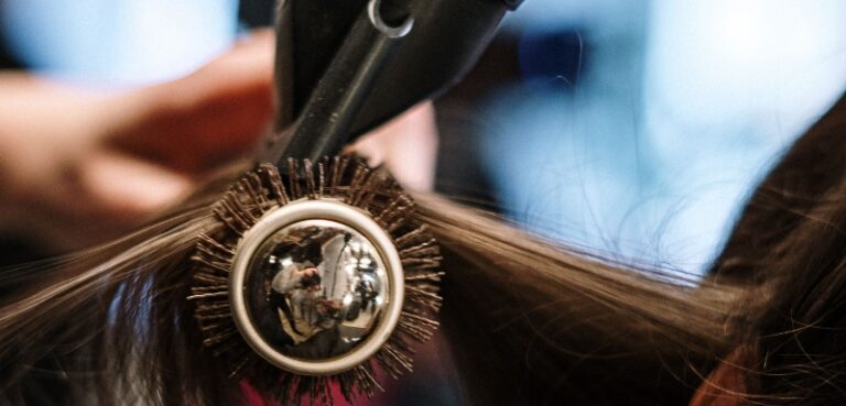 New Law Requires in NY Hairdressers To Learn How to do All Hair Types, Including Black Hair
